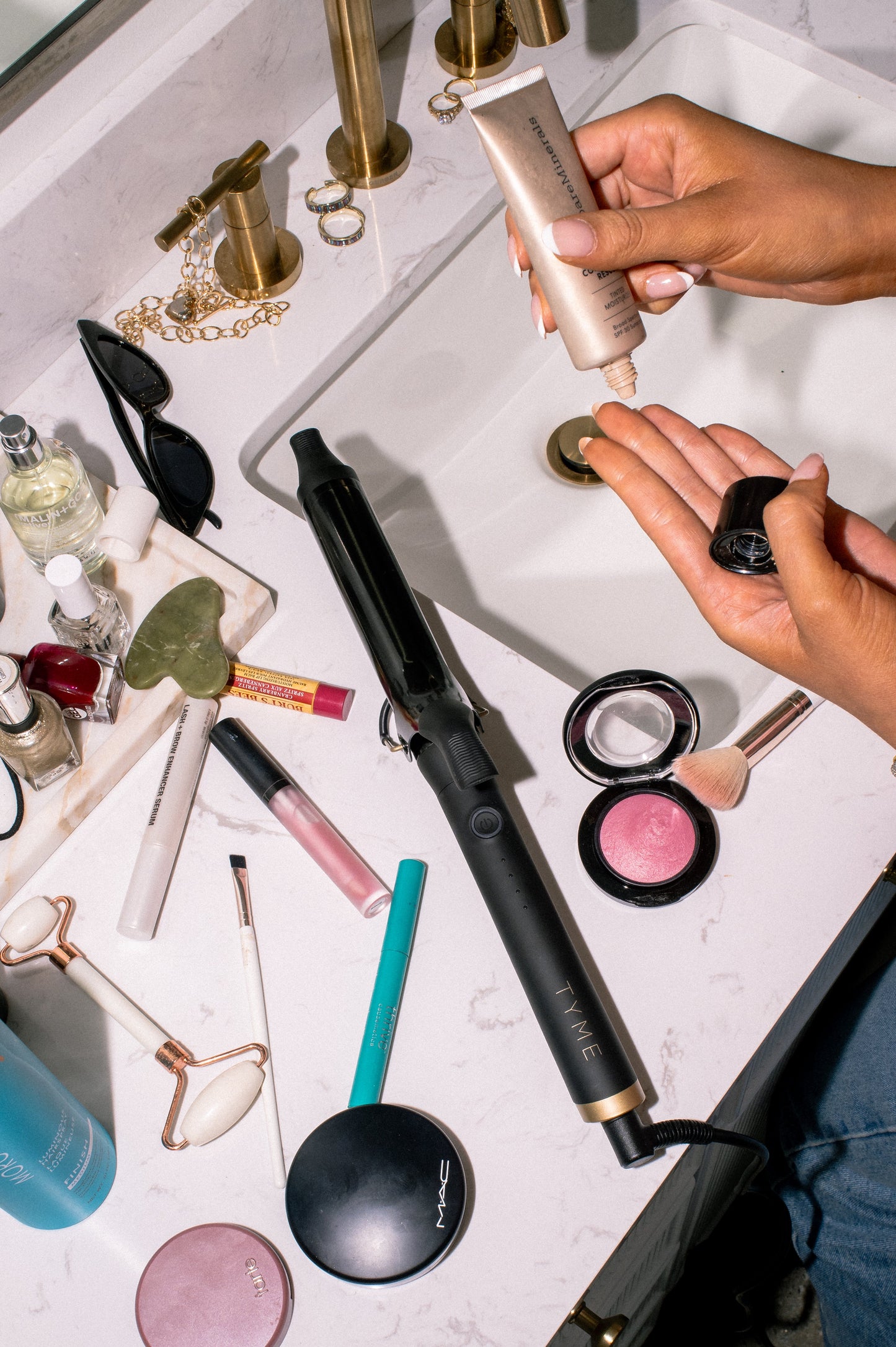 Elystia 1.25 Inch Curling Iron ⎸ Best Curling Iron for Bouncy Curls